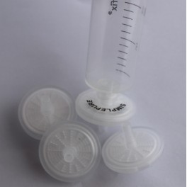 Filtres Seringue en Acétate de cellulose + Pré-filtre 1µm en Fibre de verre  Ø 25mm en 0,22µm (Boite de 100)